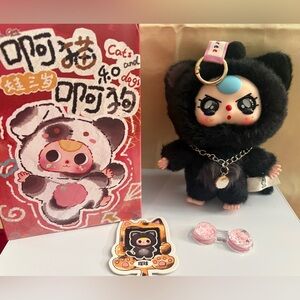 Baby 3 special eyes and a bonus replaceable eyes in glittery PINK!